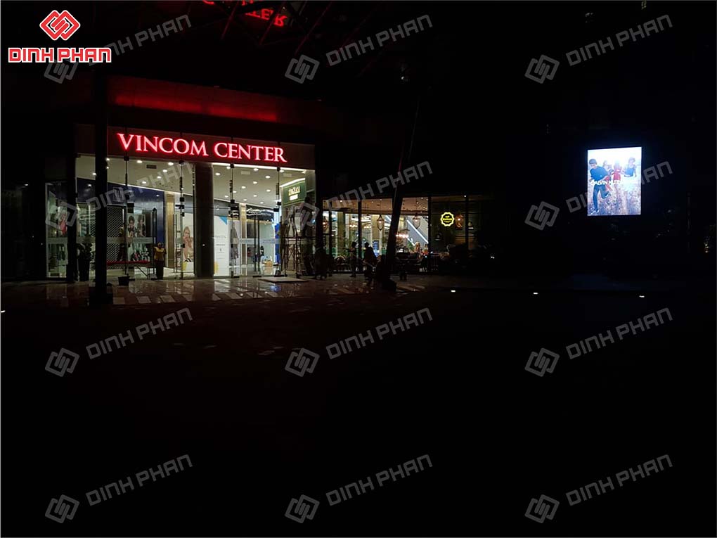 Bộ chữ trung tâm thương mại Vincom Center