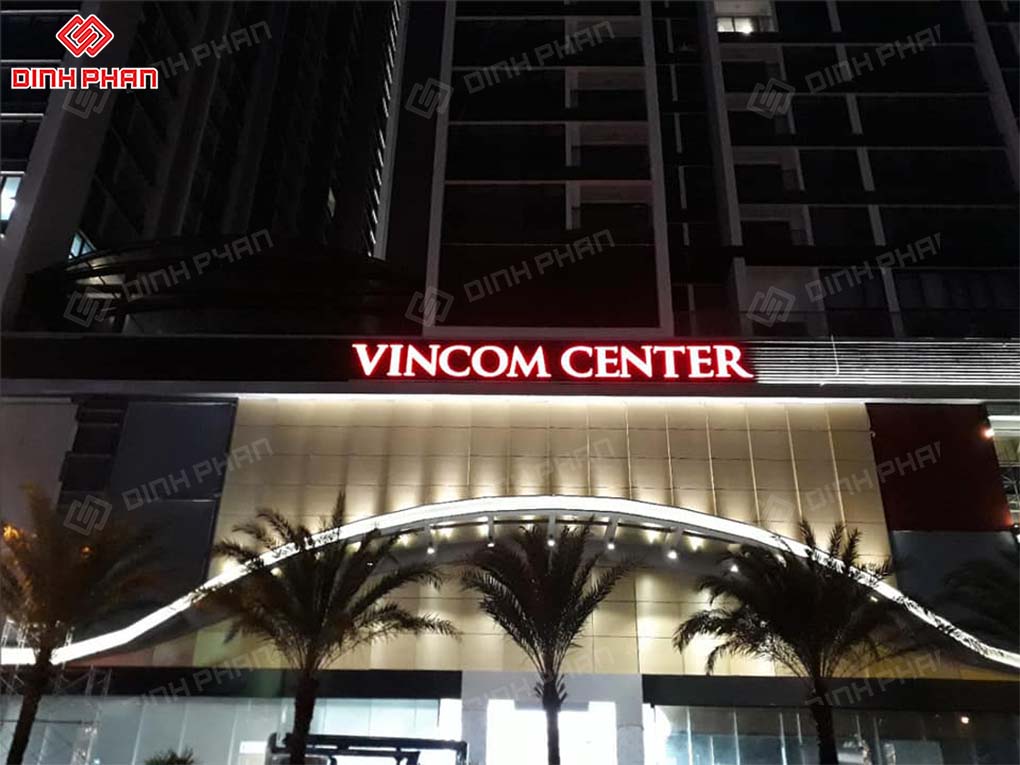 Bộ chữ tòa nhà Vincom Center