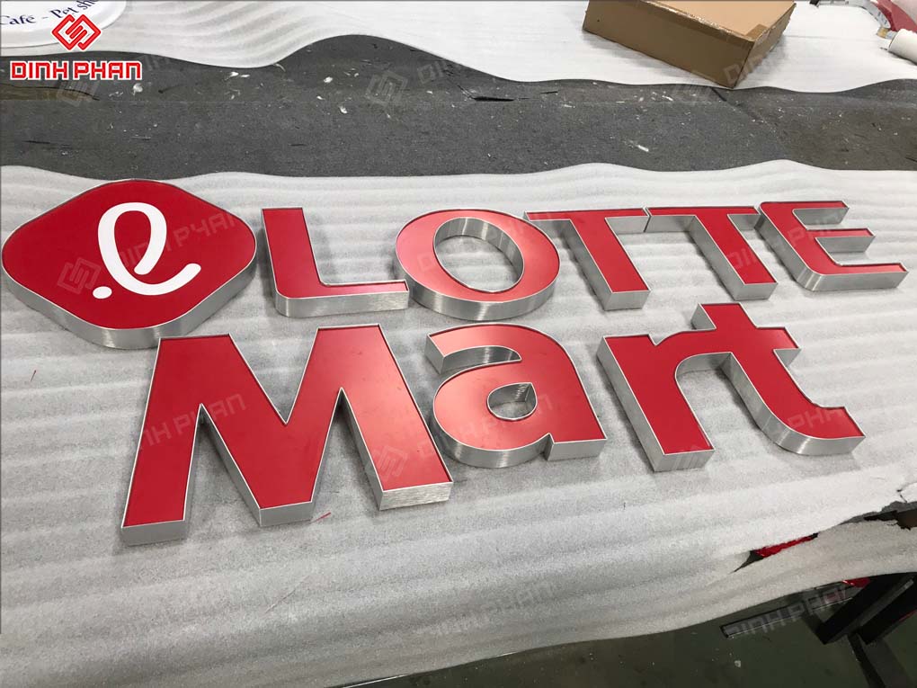 Chữ nhôm Lotte Mart