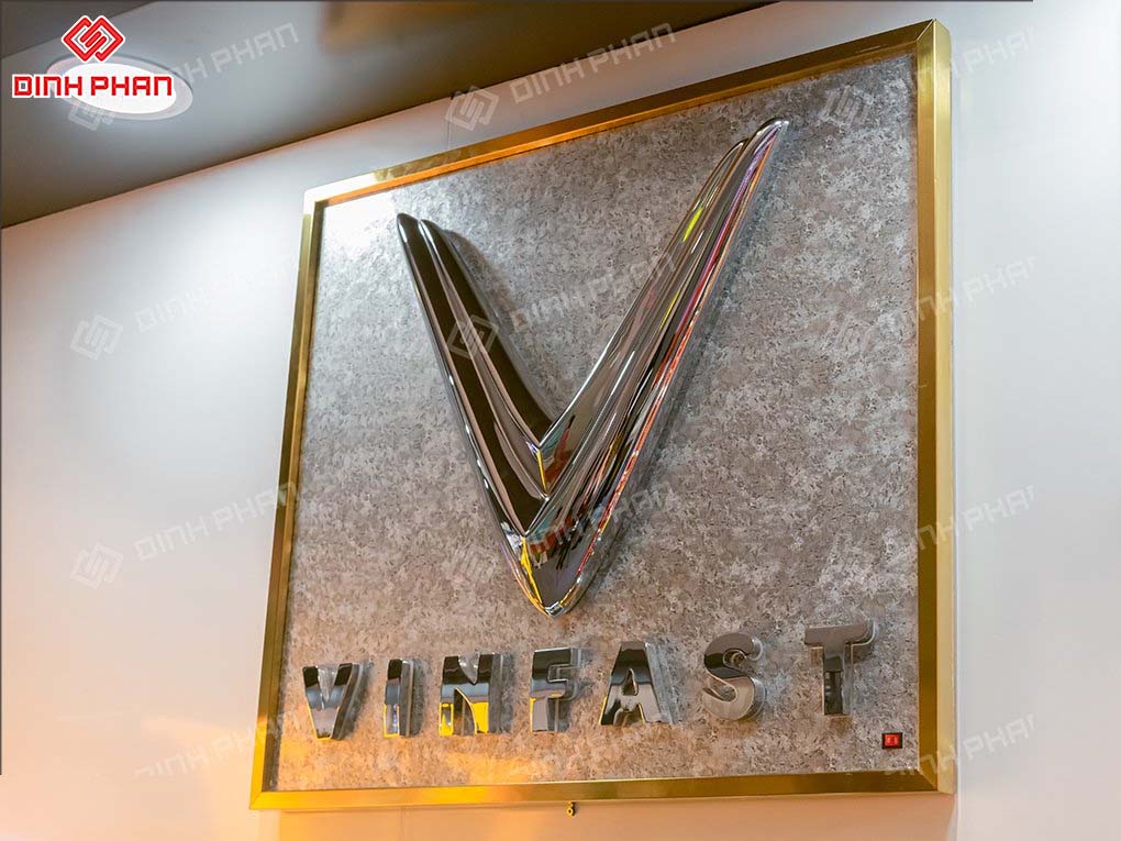 Xi mạ crom logo Vinfast