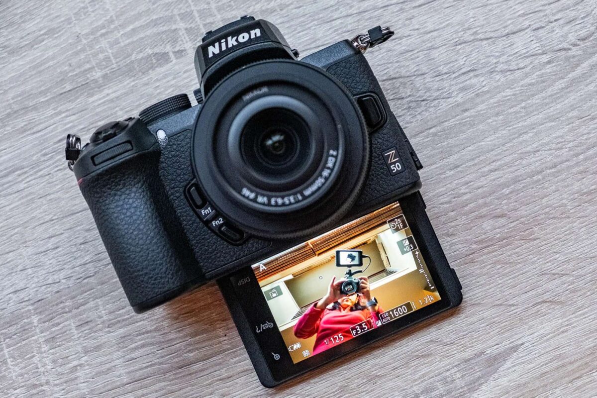 Máy ảnh Nikon Z50
