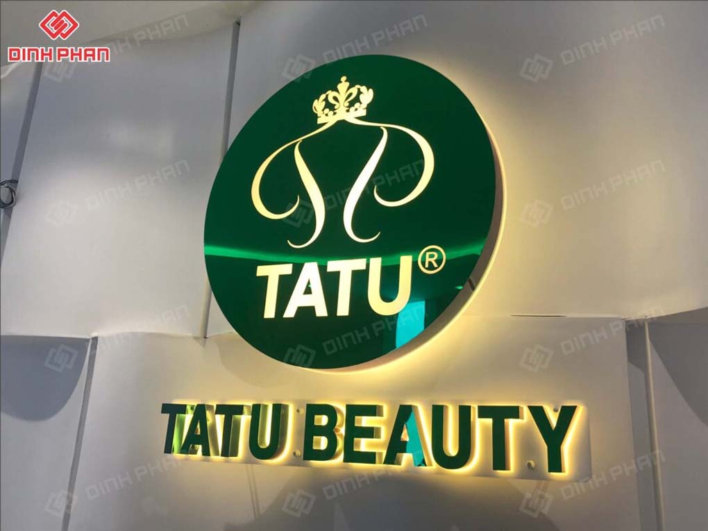 Bảng hiệu và logo Tatu spa