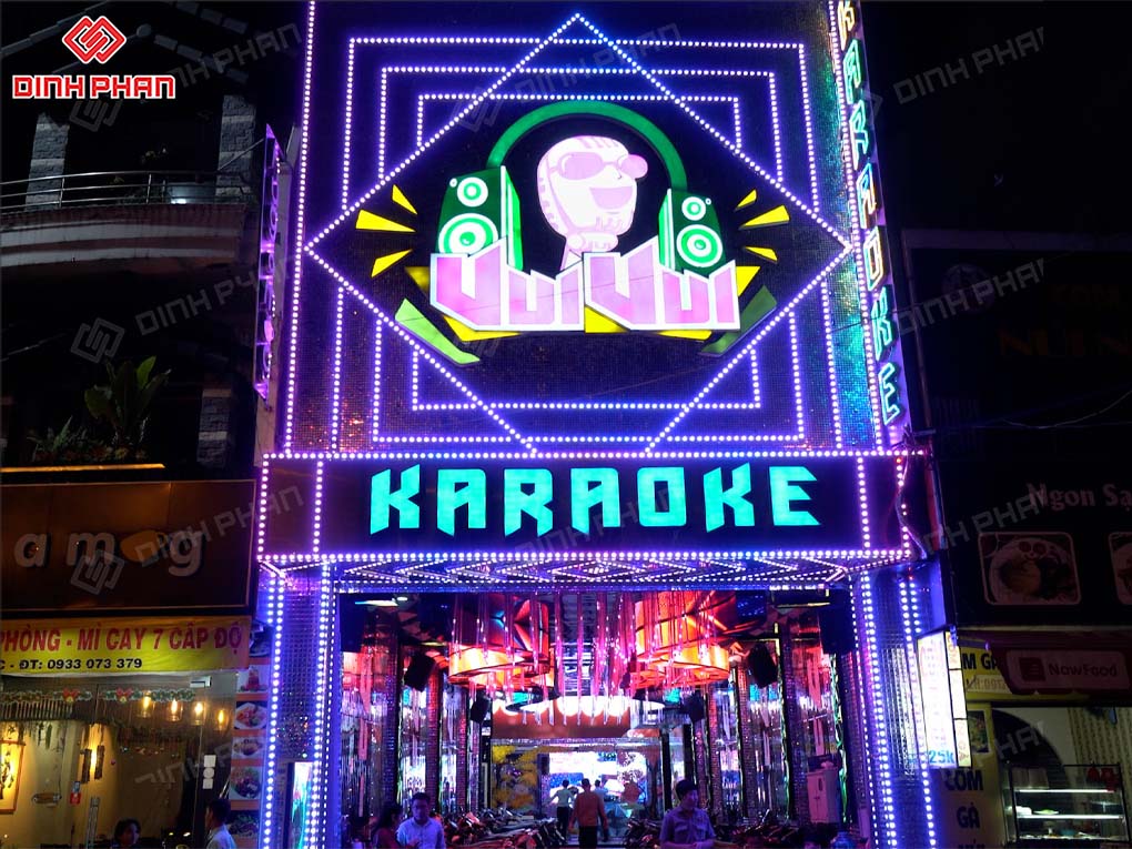 bảng hiệu karaoke - chữ mica hút nổi