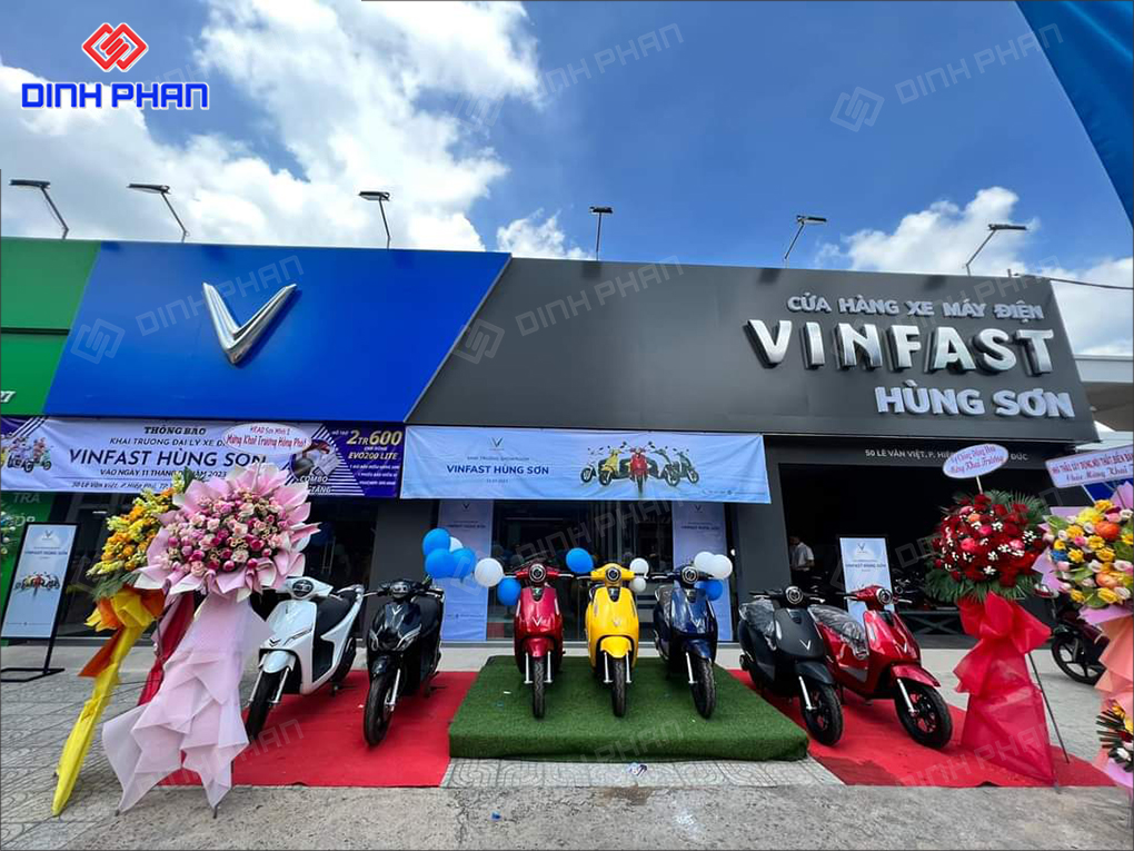 Bảng hiệu showroom Vinfast Hùng Sơn