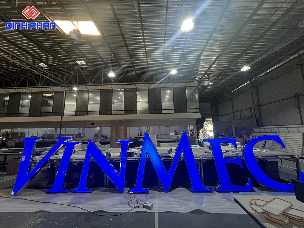 Làm bảng hiệu Vinmec