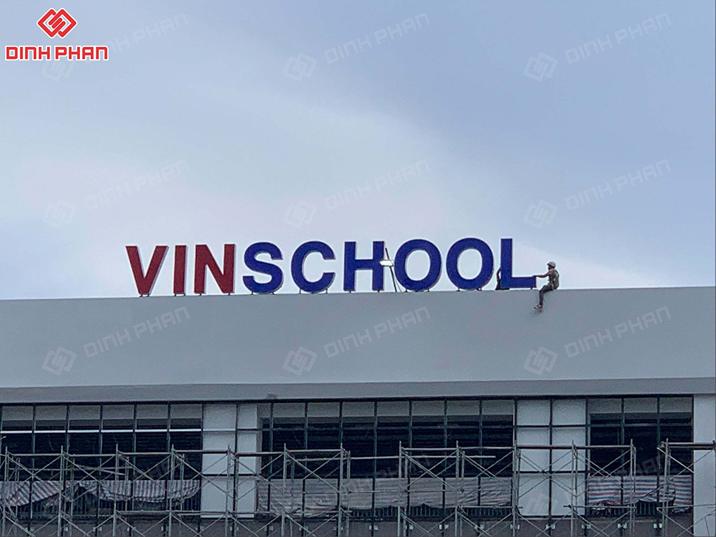 Làm bảng hiệu Vinschool