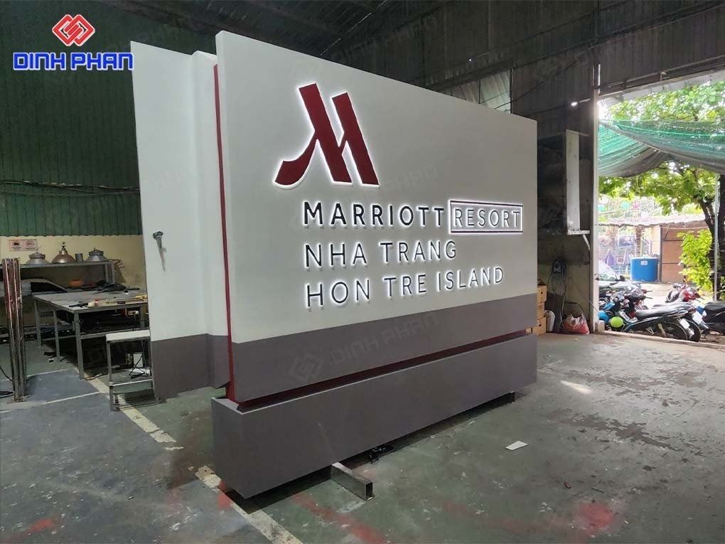 Làm Bảng Hiệu Cao Cấp