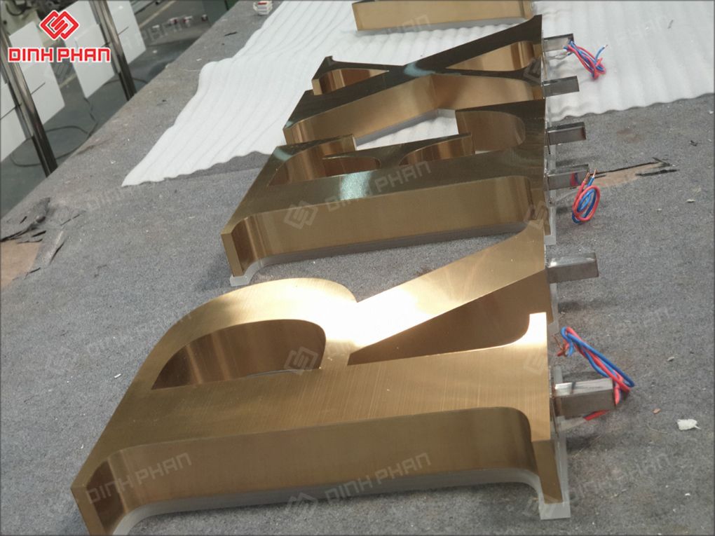 Gia Công Chữ Nổi Inox