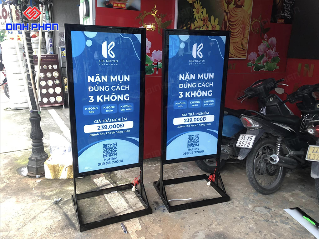 Bảng hiệu đứng có đèn tại Đắk Lắk