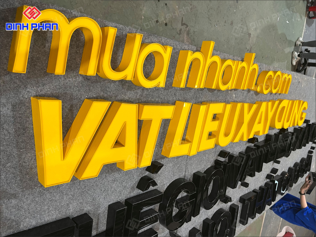 Bộ chữ nhôm bảng hiệu Rita Võ