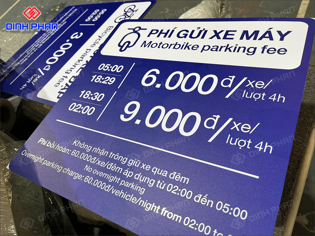 In UV mica bảng giá vé xe