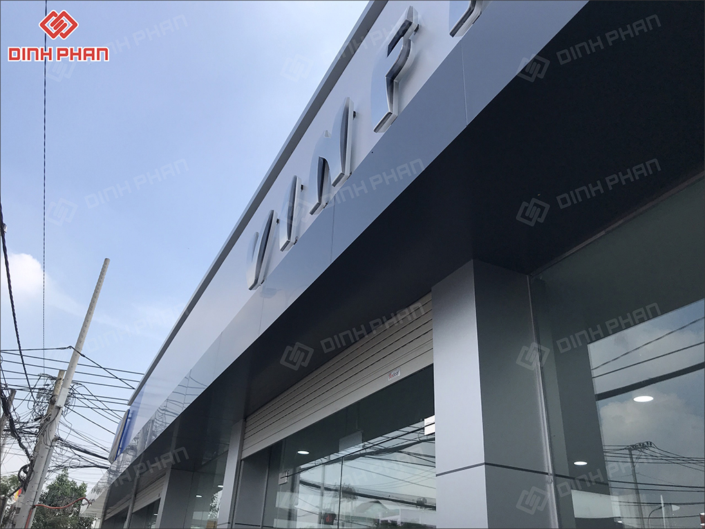 Bảng hiệu mặt tiền