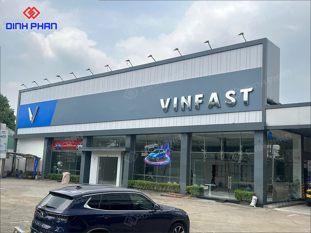 Bảng hiệu mặt tiền