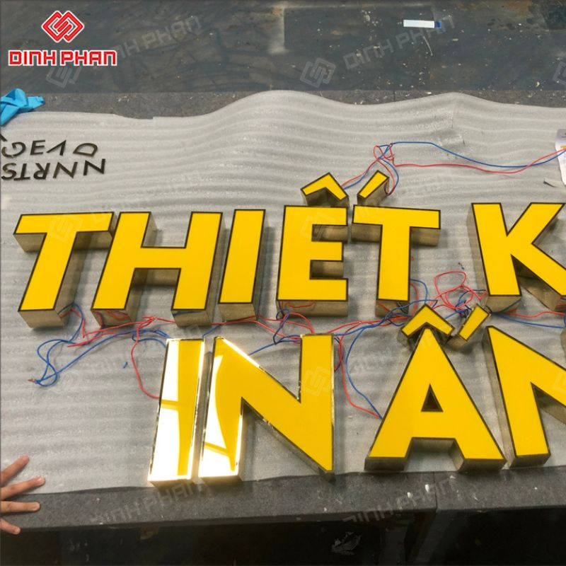 Chữ inox sáng mặt
