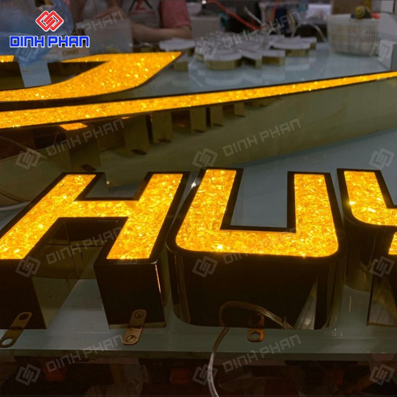 Chữ inox sáng mặt