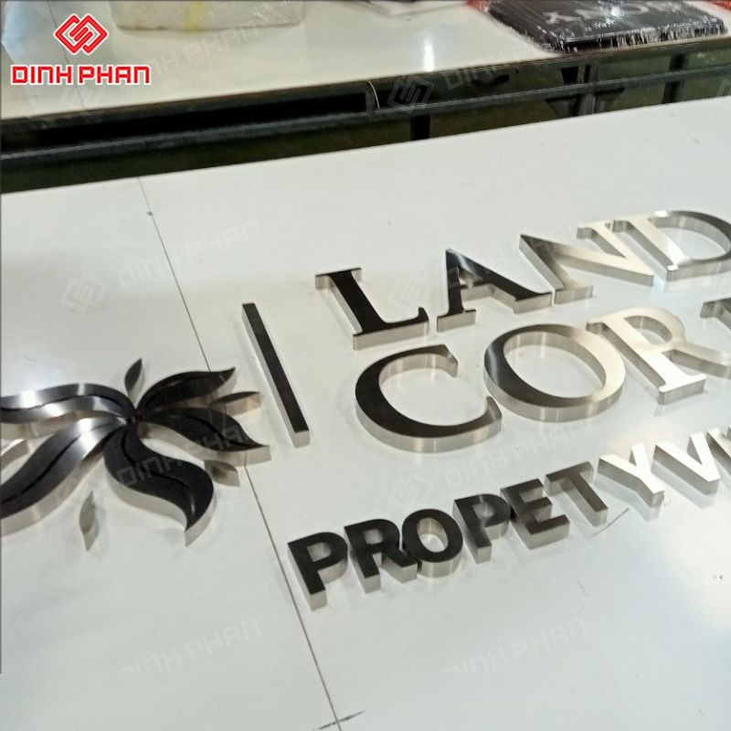Chữ inox trắng