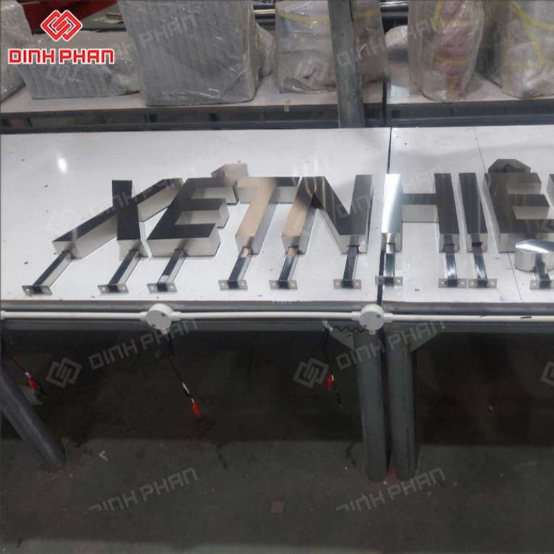 Chữ inox trắng mờ