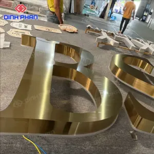 Chữ inox vàng gương