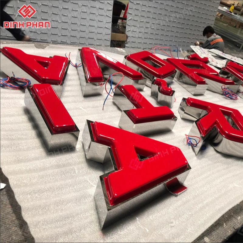 Chữ mica hông inox