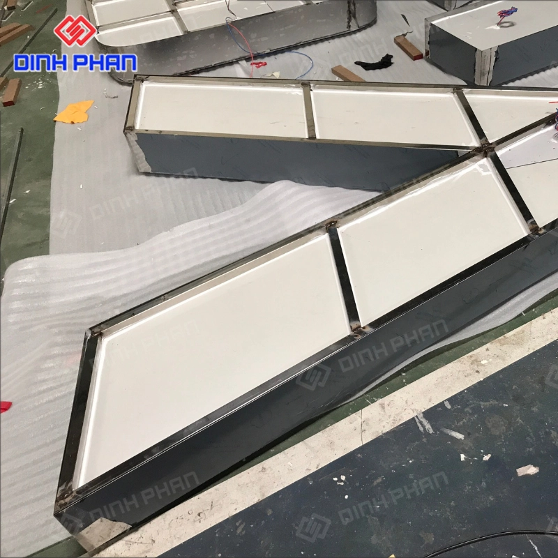 Chữ Mica Hút Nổi