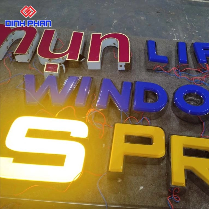 Chữ Mica Hút Nổi