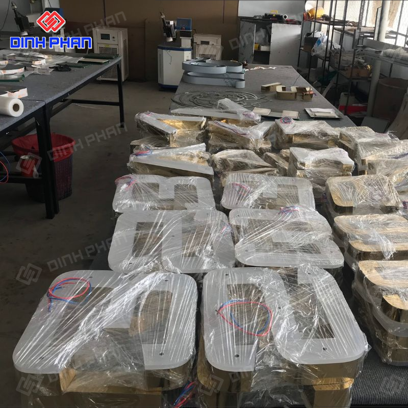 Chữ inox Bình Dương