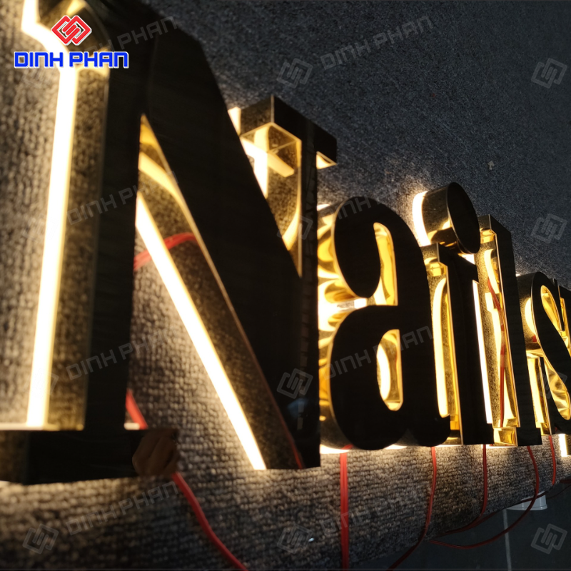 Chữ inox chân mica cháo