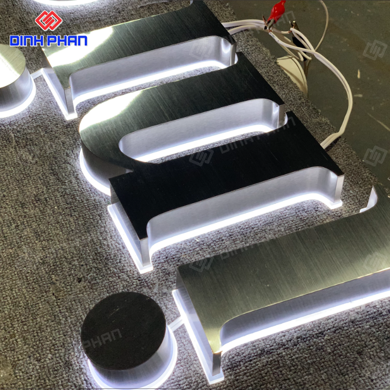 Chữ inox chân mica cháo