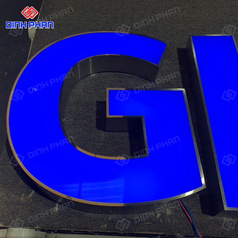 Chữ inox mặt mica hút nổi