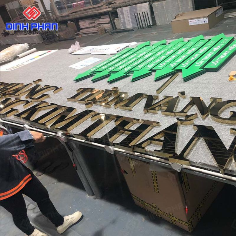 Chữ inox vàng đồng