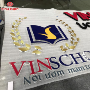 Chữ mica dán tường