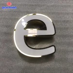 Chữ mica đèn led