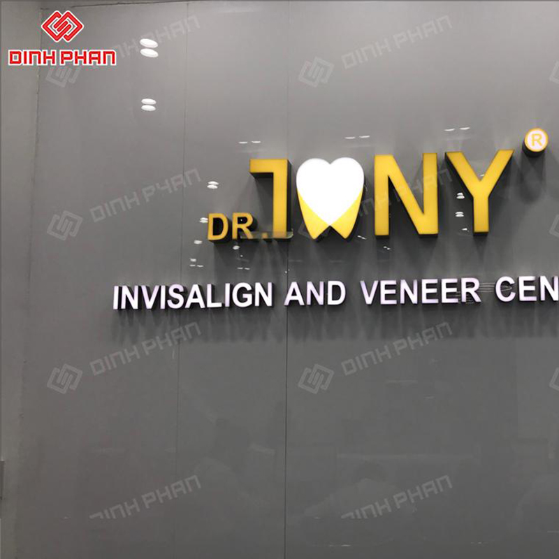 Chữ Mica nguyên khối