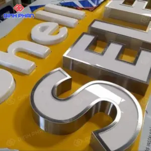 Chữ mica viền inox