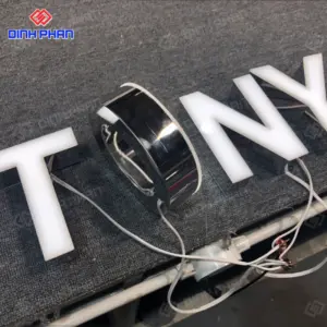 Chữ mica chân inox