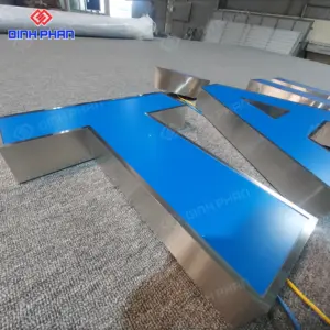 Chữ mica chân inox