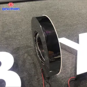 Chữ mica chân inox