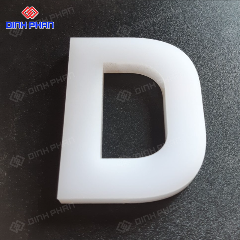 Chữ mica CNC