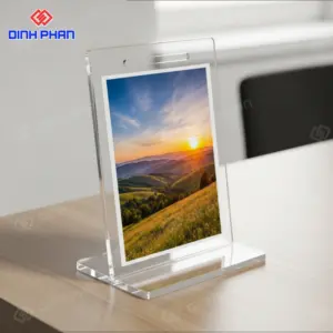 Chữ mica để bàn