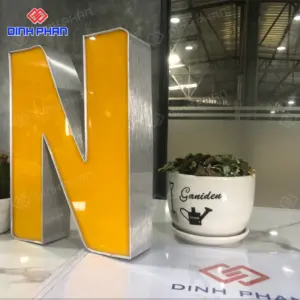 Chữ nhôm mặt mica