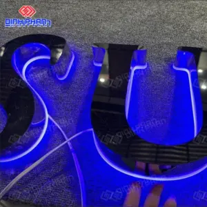 Chữ alu dán tường