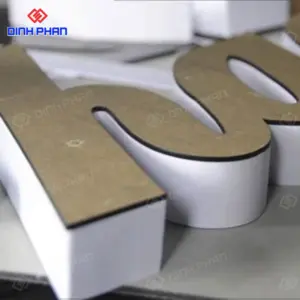 Chữ fomex mặt mica