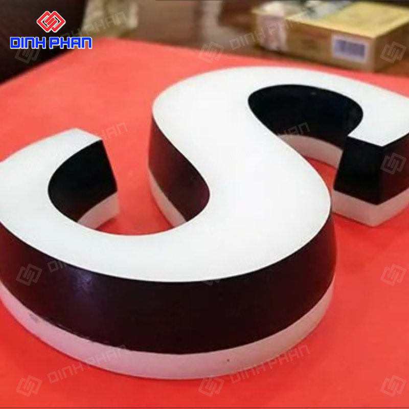 Chữ fomex mặt mica