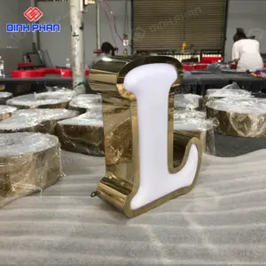 Chữ nổi mica đèn led