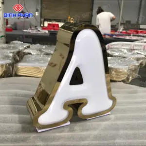 Chữ nổi mica đèn led