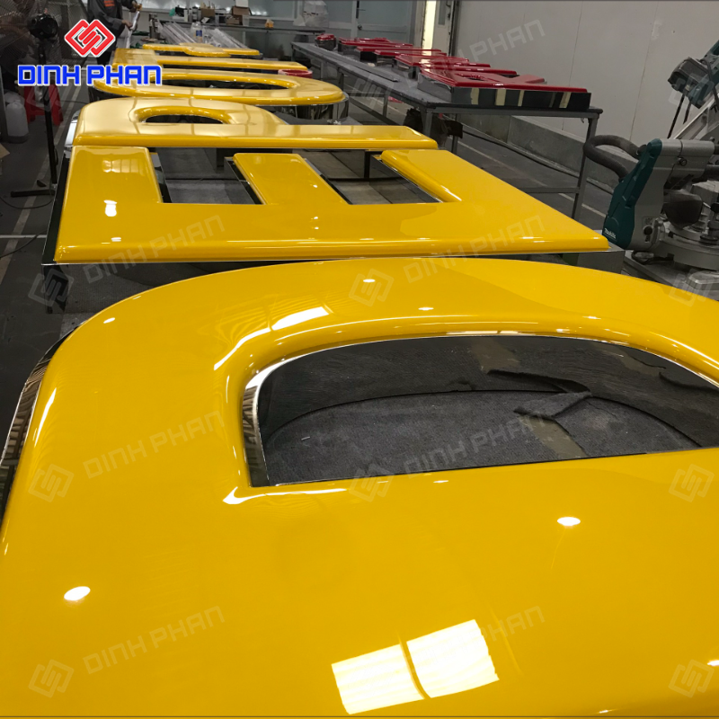 Giá bảng hiệu chữ nổi mica