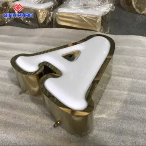 Giá bảng hiệu chữ nổi mica
