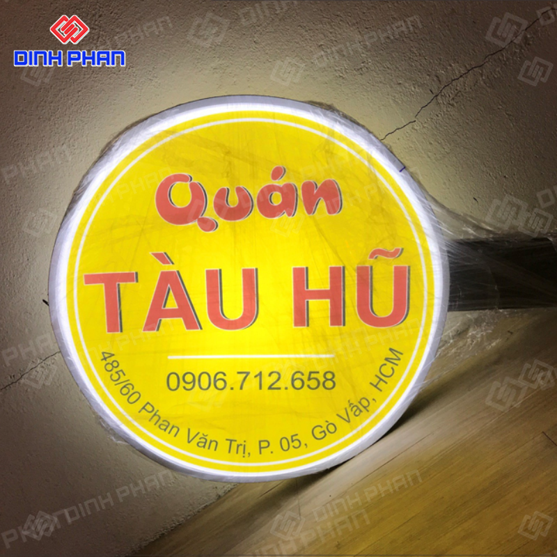 Làm quảng cáo