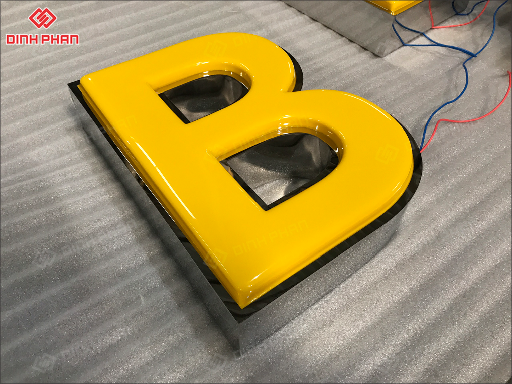 Bảng giá cắt chữ mica