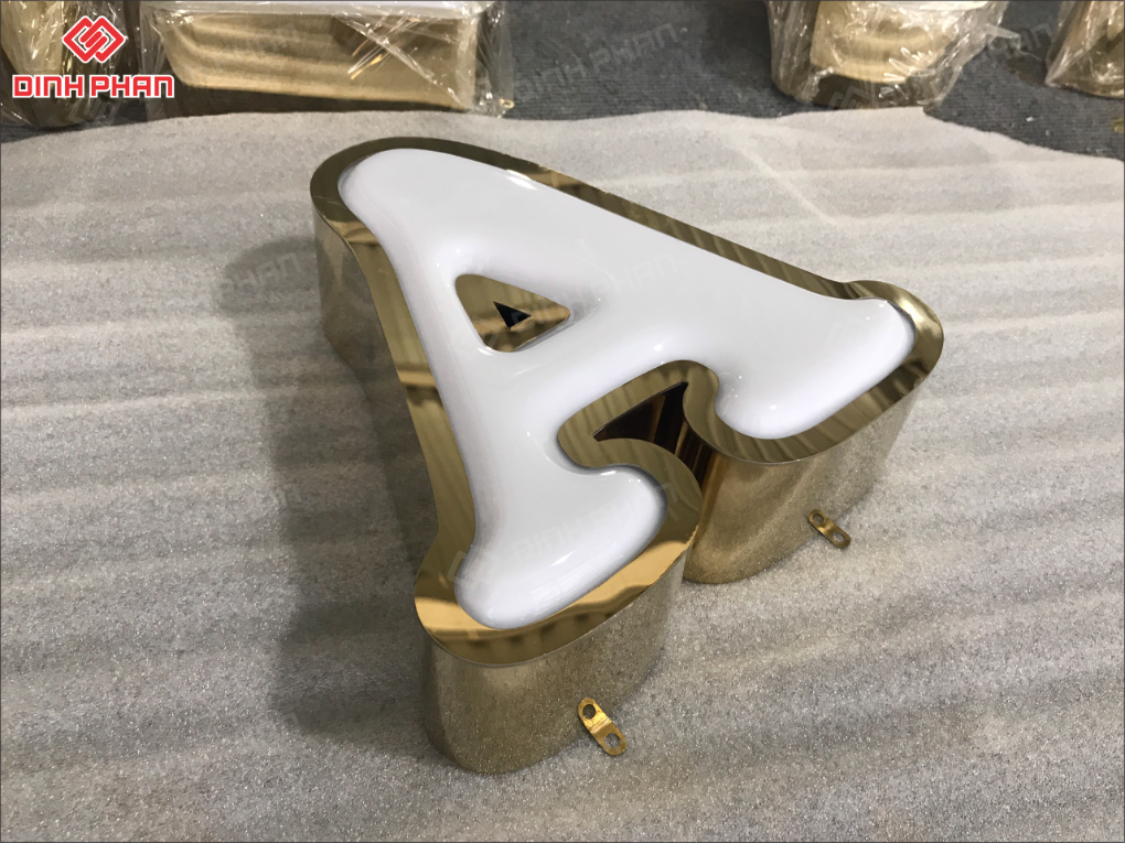 Bảng giá cắt chữ mica